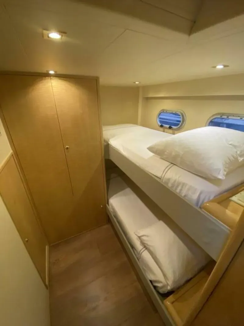 Slide: The Image of Neptunus Flybridge 1997 - 5802038