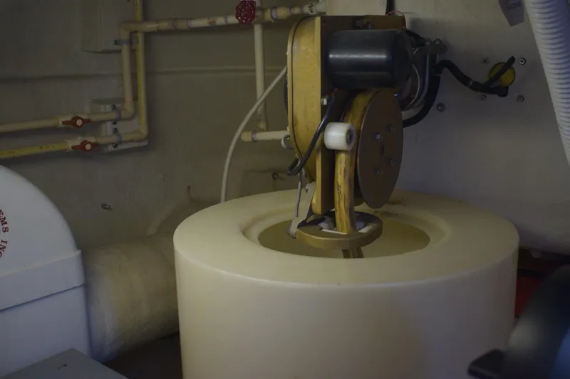 Slide: The Image of Neptunus Flybridge 1997 - 5801983