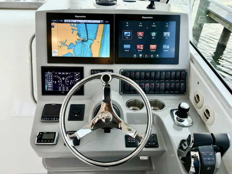 Slide: The Image of Boston Whaler 345 Conquest Pilothouse 2014 - 5818946