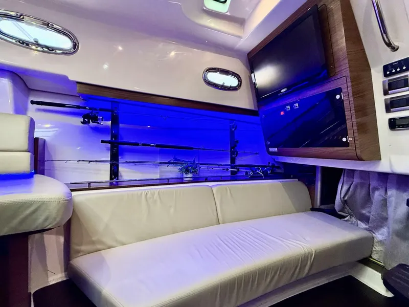 Slide: The Image of Boston Whaler 345 Conquest Pilothouse 2014 - 5818950