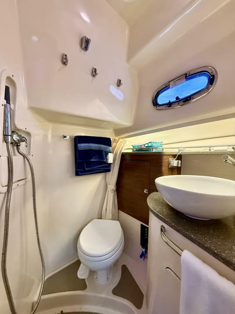 Slide: The Image of Boston Whaler 345 Conquest Pilothouse 2014 - 5818952