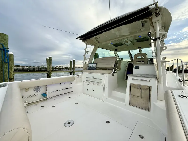 Slide: The Image of Boston Whaler 345 Conquest Pilothouse 2014 - 5818934