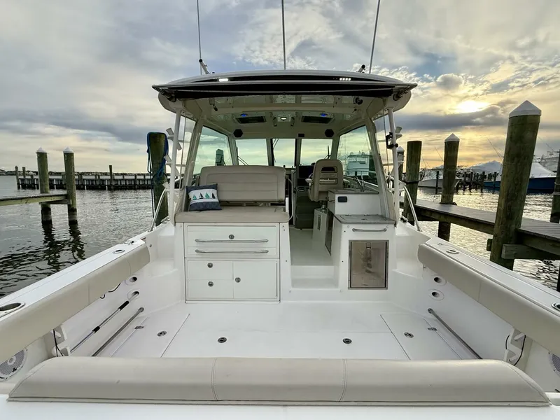 Slide: The Image of Boston Whaler 345 Conquest Pilothouse 2014 - 5818935
