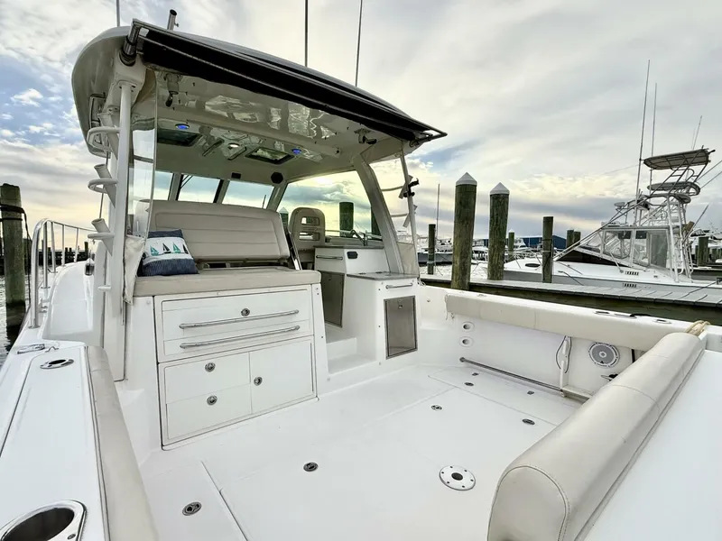 Slide: The Image of Boston Whaler 345 Conquest Pilothouse 2014 - 5818936