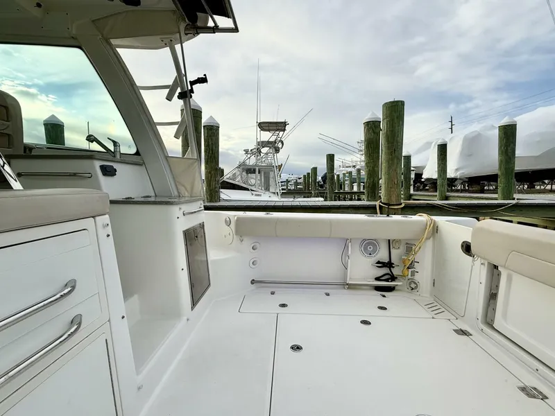 Slide: The Image of Boston Whaler 345 Conquest Pilothouse 2014 - 5818938