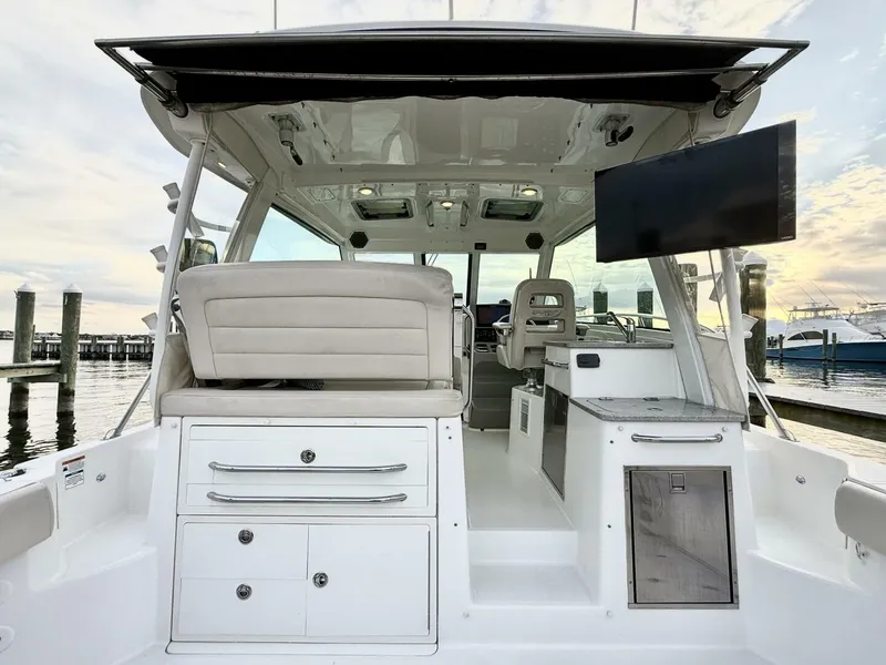 Slide: The Image of Boston Whaler 345 Conquest Pilothouse 2014 - 5818955