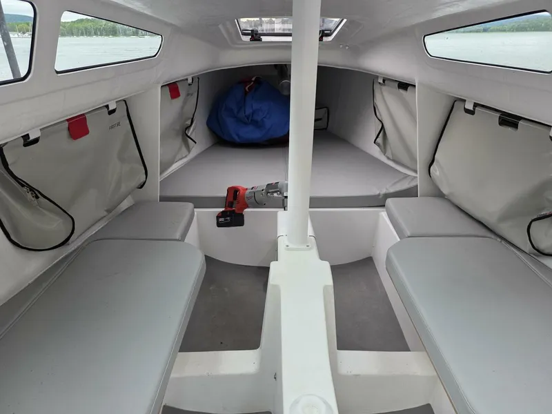 Slide: The Image of Beneteau F24 SE 2022 - 5802247