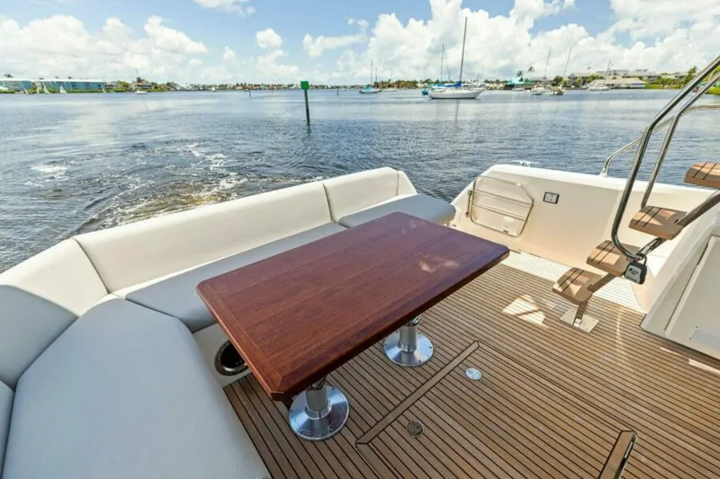 Slide: The Image of 2025 Prestige 460 Flybridge - Sistership - 5802278