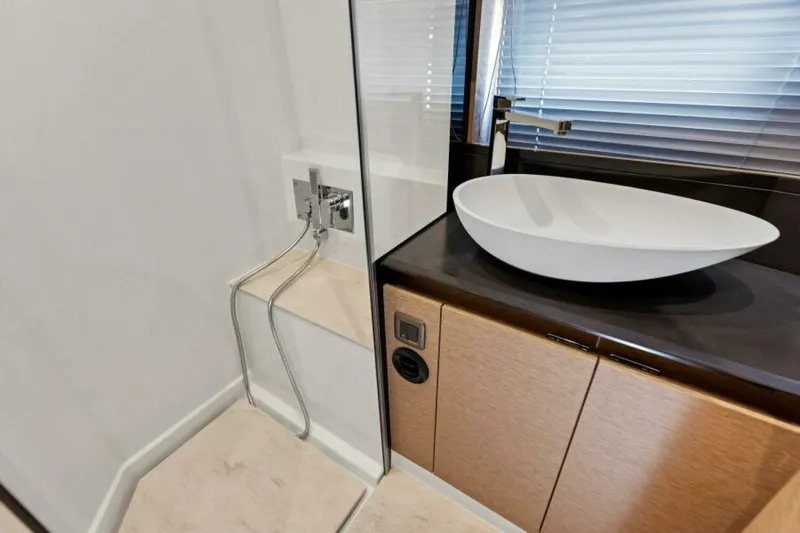 Slide: The Image of 2025 Prestige 460 Flybridge - Sistership - 5802304