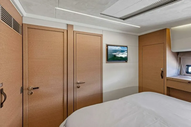 Slide: The Image of 2025 Prestige 460 Flybridge - Sistership - 5802307