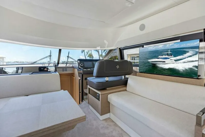 Slide: The Image of 2025 Prestige 460 Flybridge - Sistership - 5802283