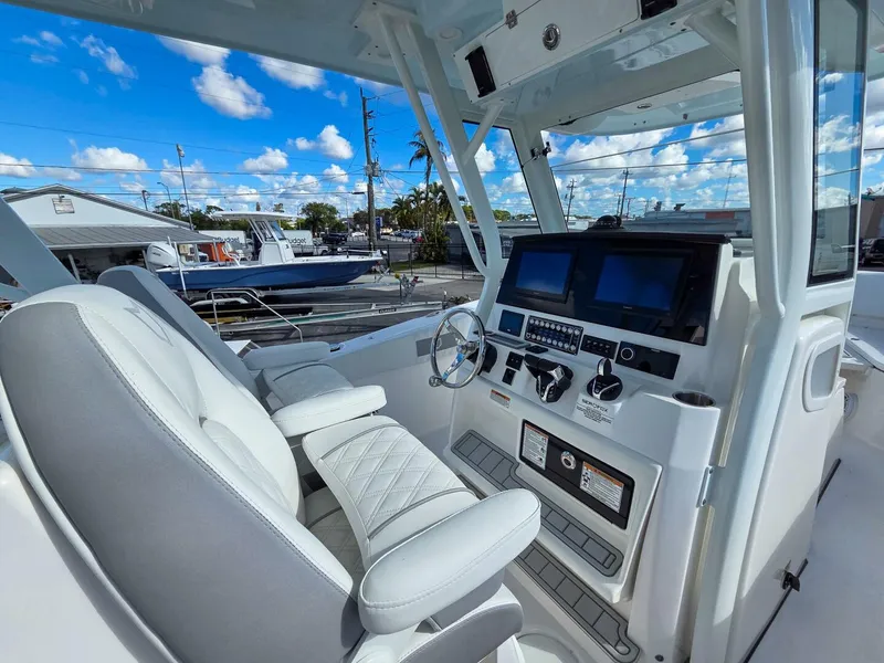Slide: The Image of Sea Fox 288 Commander 2026 - 5878406