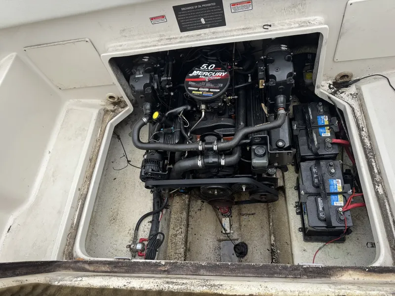 Slide: The Image of Sea Ray 215 Weekender 2004 - 6000151