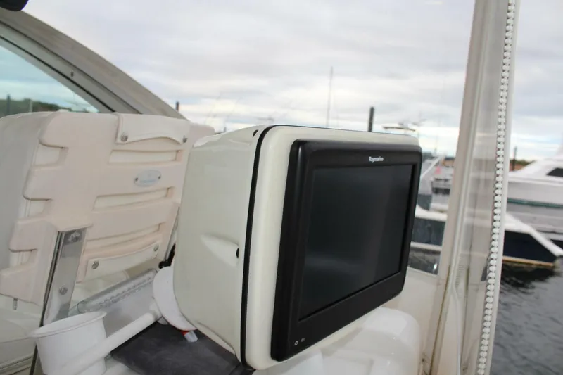 Slide: The Image of Raymarine Aft Unit - 5803170