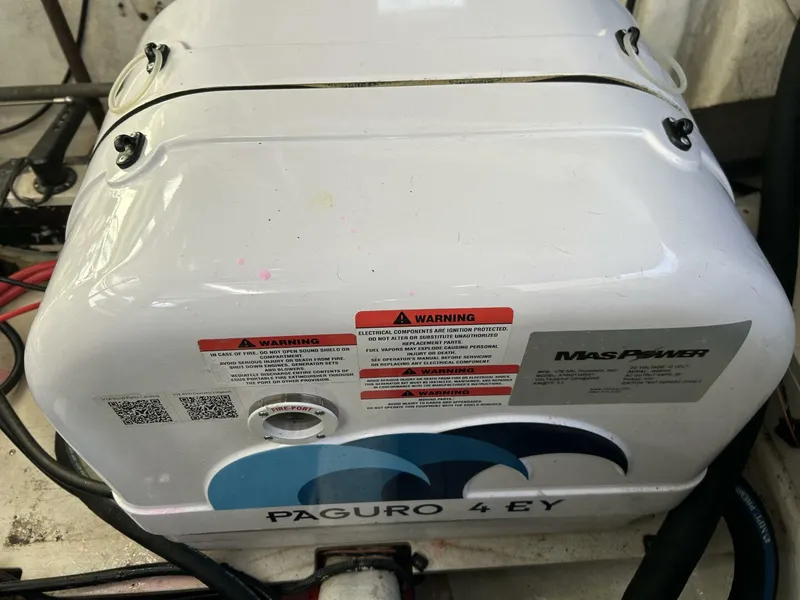 Slide: The Image of Larson 370 Cabrio 2007 - 5803235