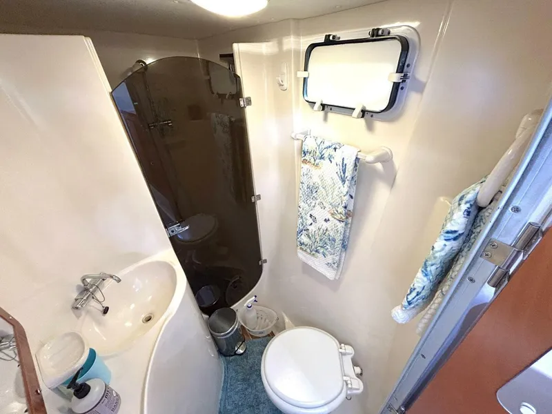 Slide: The Image of PDQ 34 Power Catamaran 2004 - 5803474