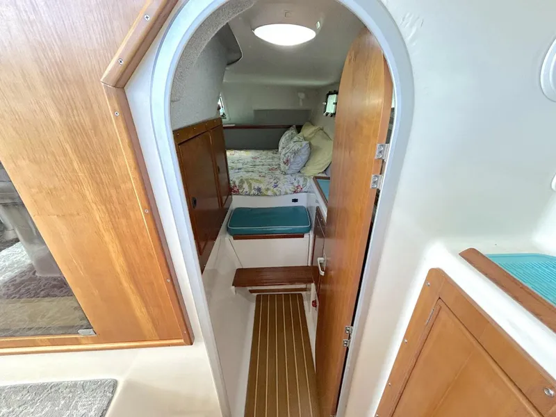 Slide: The Image of PDQ 34 Power Catamaran 2004 - 5803501