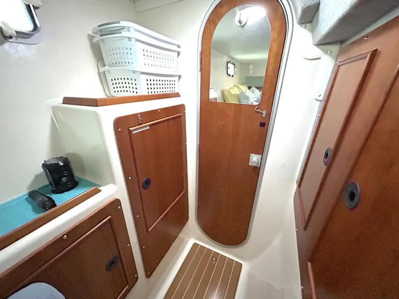 Slide: The Image of PDQ 34 Power Catamaran 2004 - 5803508