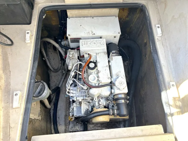 Slide: The Image of PDQ 34 Power Catamaran 2004 - 5803517