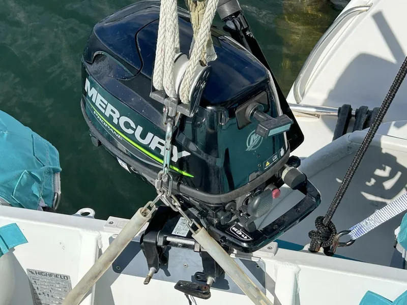 Slide: The Image of PDQ 34 Power Catamaran 2004 - 5803524