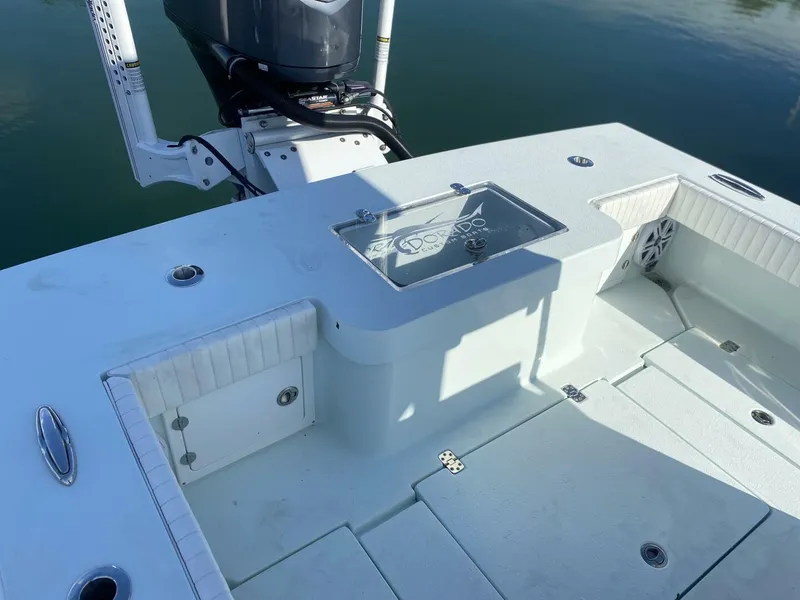 Slide: The Image of 2023 Dorado 25 SE - Cockpit - 5835734