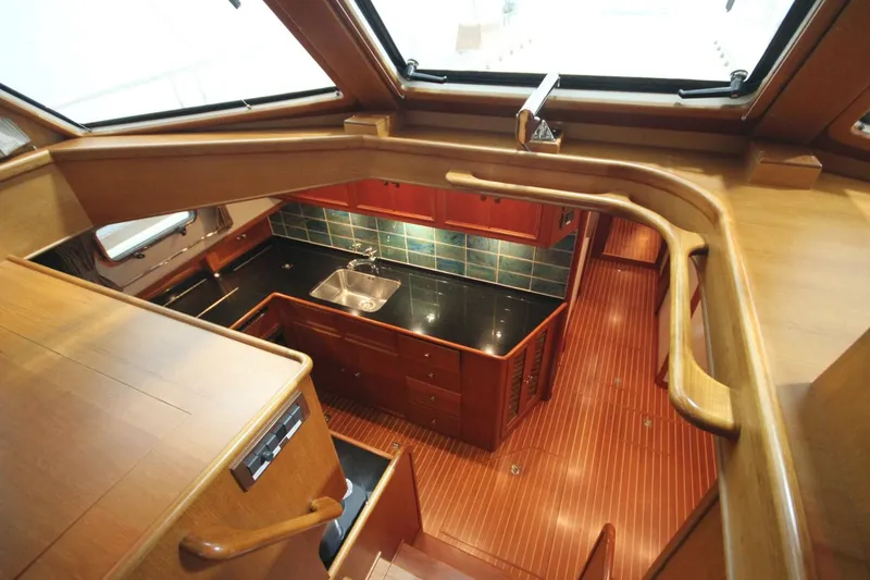 Slide: The Image of Grand Banks 49 Eastbay SX 2007 - 5803724