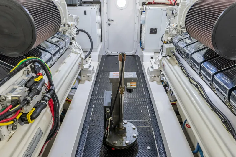 Slide: The Image of 2018 Viking 80 Enclosed Bridge - SILVERTIME - 5808753