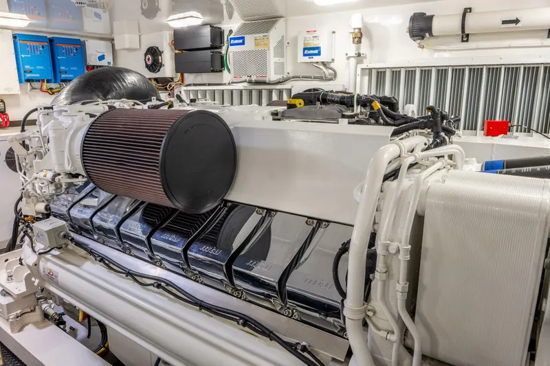 Slide: The Image of 2018 Viking 80 Enclosed Bridge - SILVERTIME - 5808756