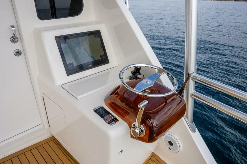 Slide: The Image of 2018 Viking 80 Enclosed Bridge - SILVERTIME - 5808767