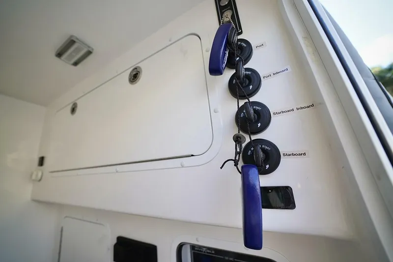 Slide: The Image of Invincible Catamaran 2024 - 5817782