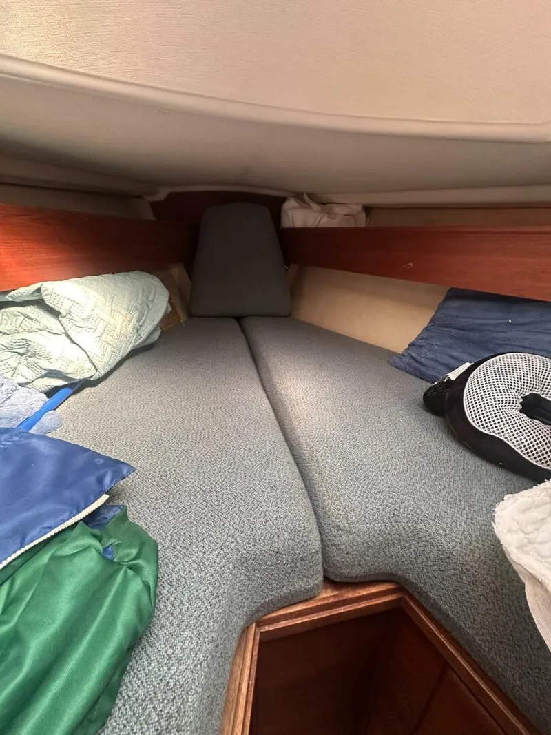 Slide: The Image of Sabre 34 1984 - 5960517