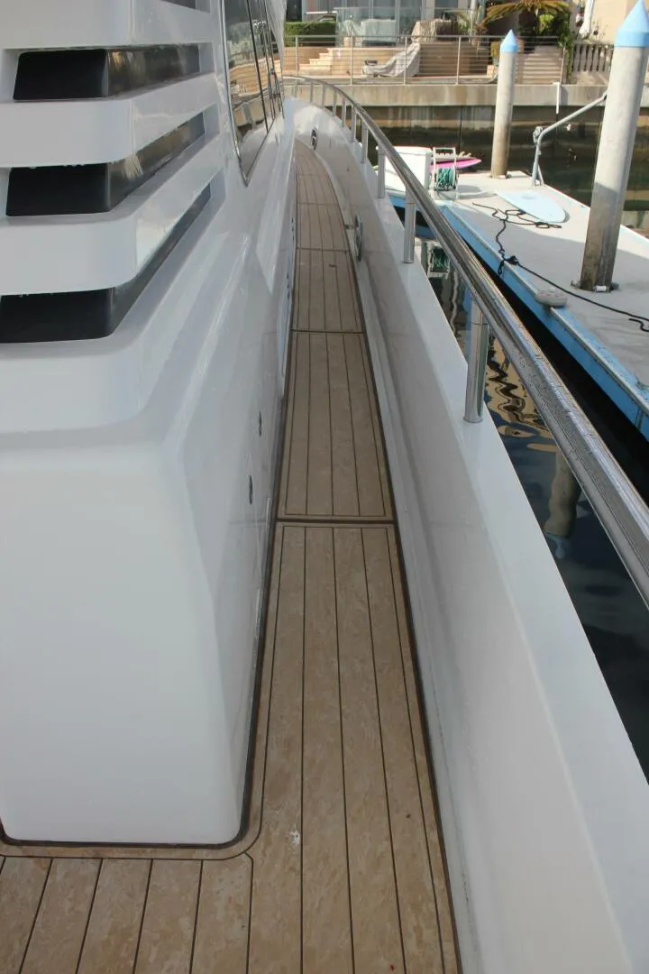 Slide: The Image of Horizon 70 FLY 1999 - 5804310