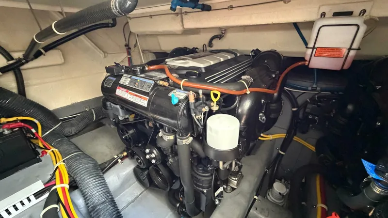 Slide: The Image of Carver C34 2019 - 5804357