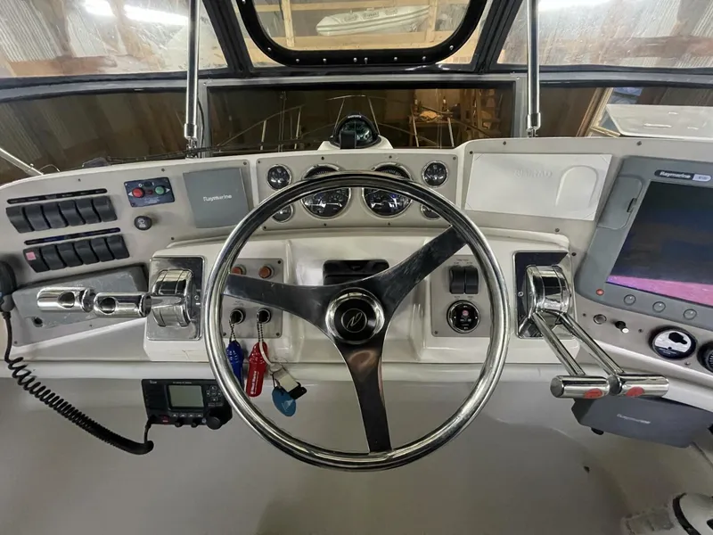 Slide: The Image of Regal 3880 Commodore 2004 - 5804480