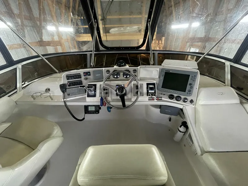 Slide: The Image of Regal 3880 Commodore 2004 - 5804482