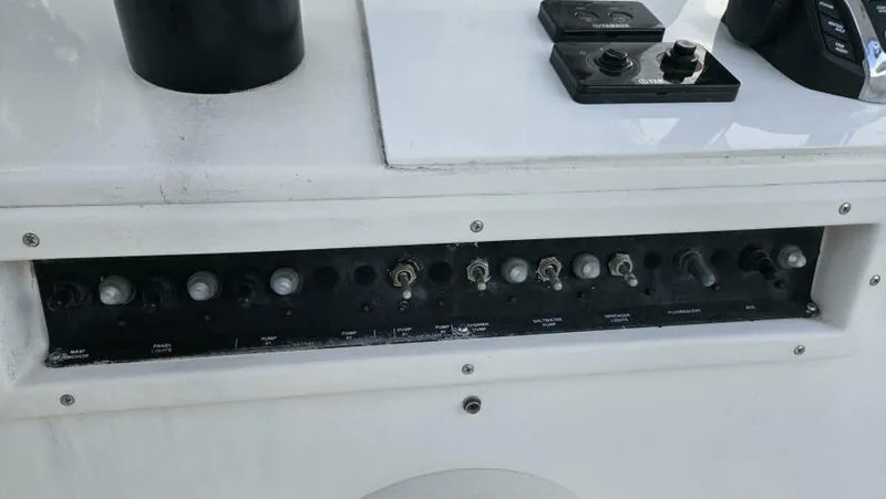 Slide: The Image of Contender 31 2002 - 5804713