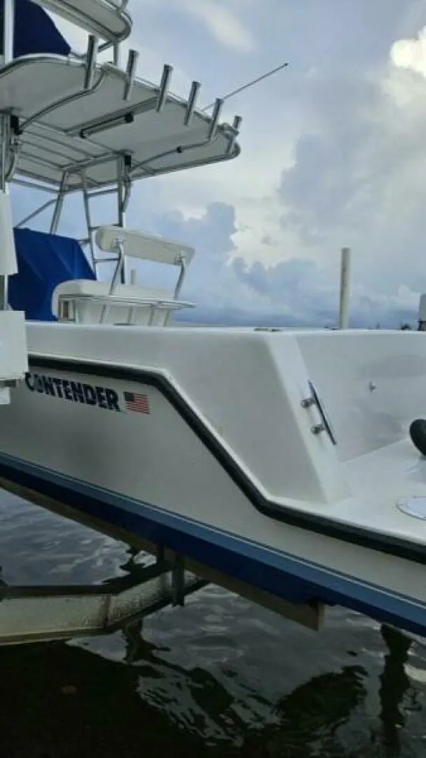 Slide: The Image of Contender 31 2002 - 5804696