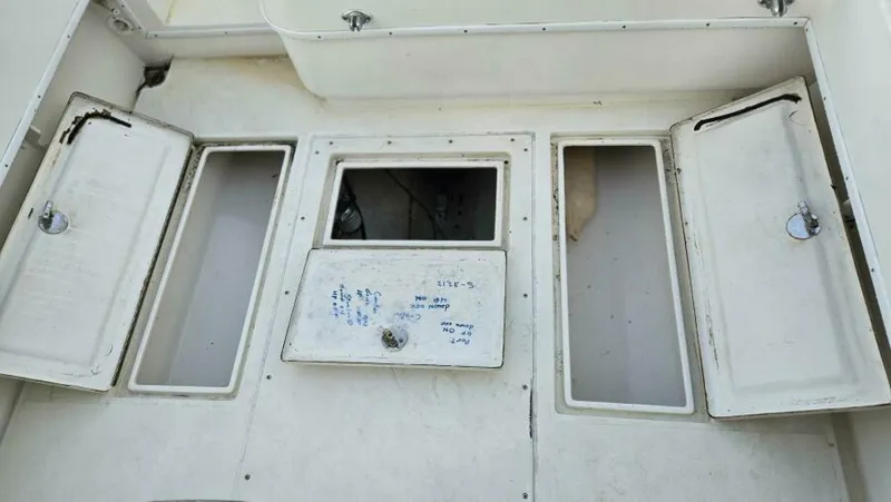 Slide: The Image of Contender 31 2002 - 5804718