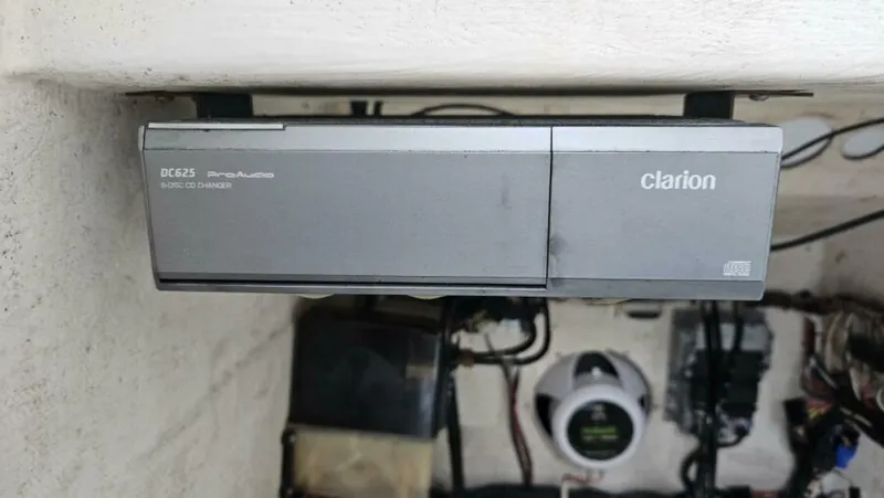 Slide: The Image of Contender 31 2002 - 5804730