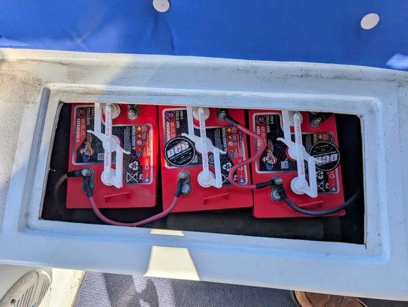 Slide: The Image of 6 New Batteries - 5804945