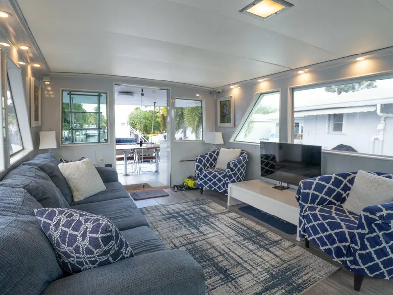 Slide: The Image of Hatteras 58 Yacht Fisherman 1975 - 5815241