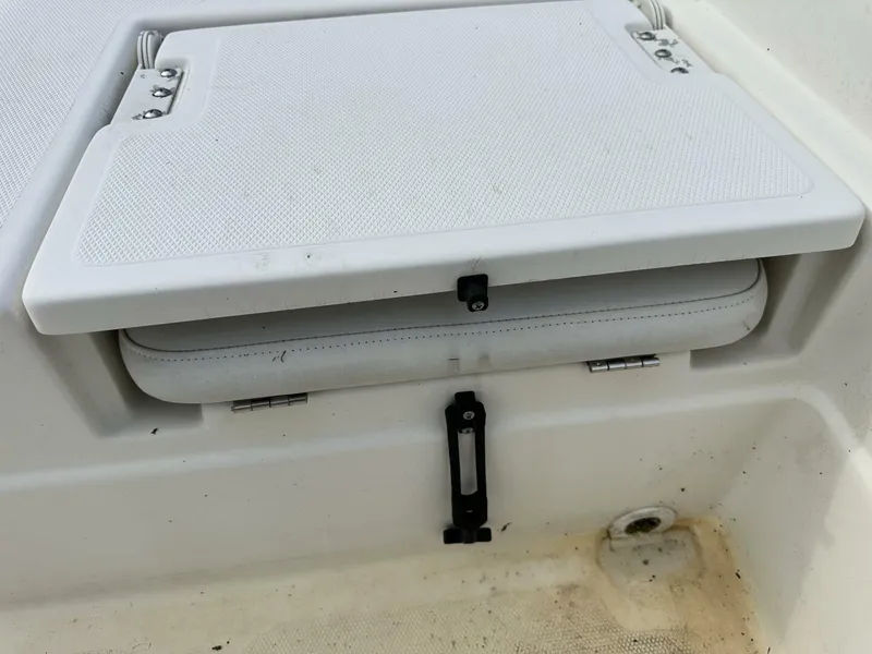 Slide: The Image of NauticStar 2400 NauticBAY 2008 - 5816522