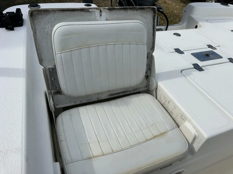 Slide: The Image of NauticStar 2400 NauticBAY 2008 - 5816527