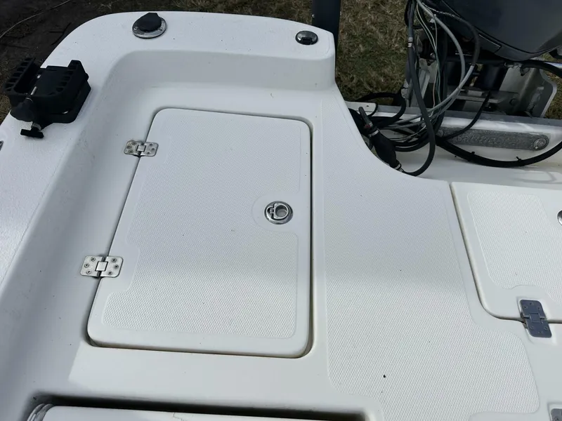 Slide: The Image of NauticStar 2400 NauticBAY 2008 - 5816528