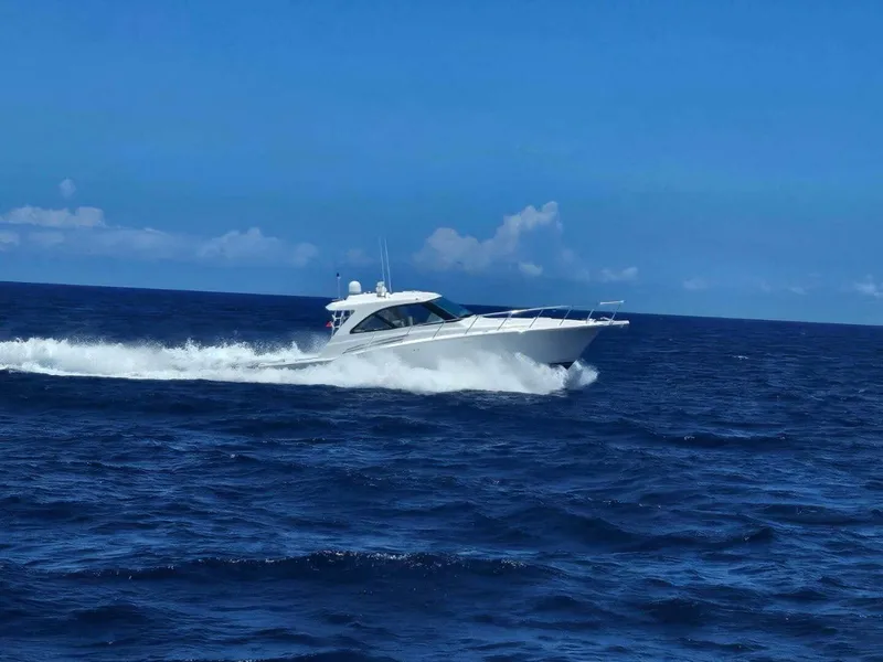 Slide: The Image of Hatteras GT45 Express 2020 - 5805677