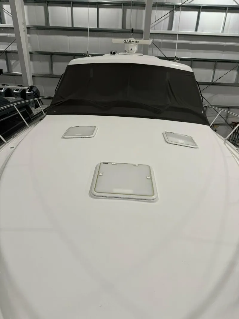 Slide: The Image of Hatteras GT45 Express 2020 - 5816578