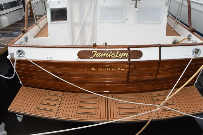 Slide: The Image of Varnished transom, fiberglass swim platform with Sea Dek - 5805813