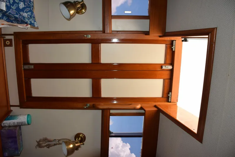Slide: The Image of Door and slide open hatch from master stateroom to aft deck - 5805848