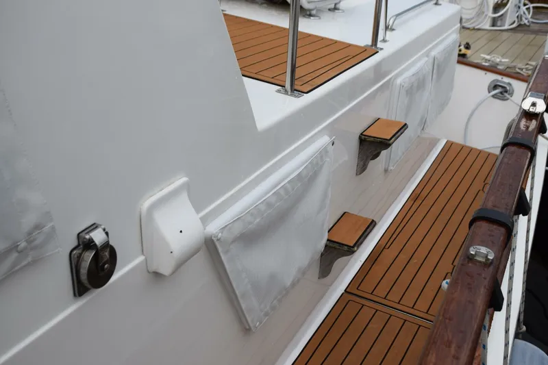 Slide: The Image of Flybridge steps from side deck - 5805815