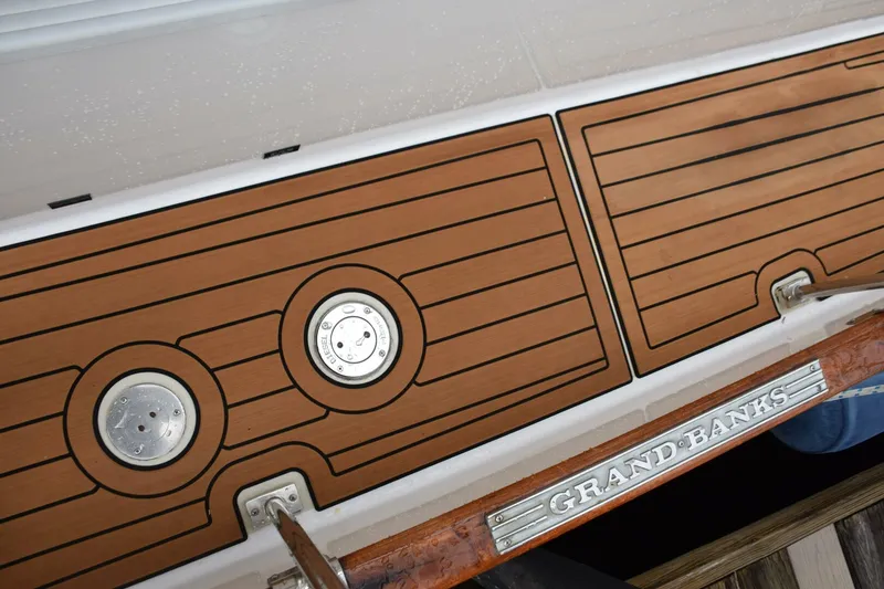 Slide: The Image of SeaDek side decks and fuel fills - 5805878